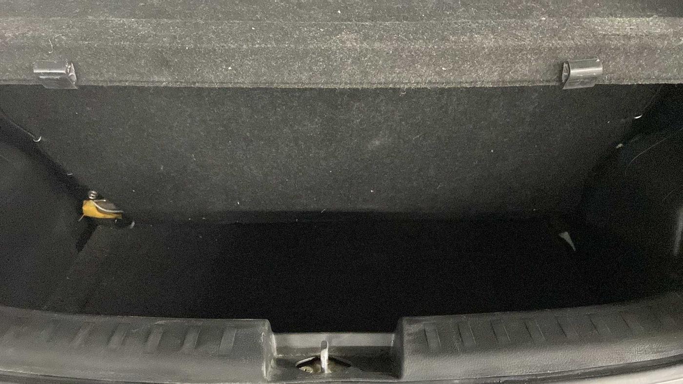 2014 Maruti Swift ZXI, Petrol, Manual, 56,753 km, Boot Inside