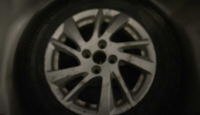 2014 Maruti Swift ZXI, Petrol, Manual, 56,753 km, Dicky (Boot door) - Tool missing