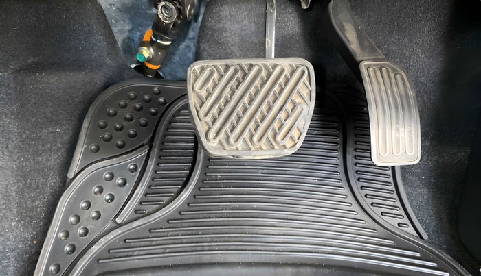 2019 Nissan Micra XL (O) CVT, Petrol, Automatic, 25,343 km, Pedals