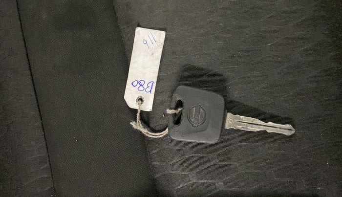 2022 Nissan MAGNITE XE, Petrol, Manual, 11,559 km, Key Close Up