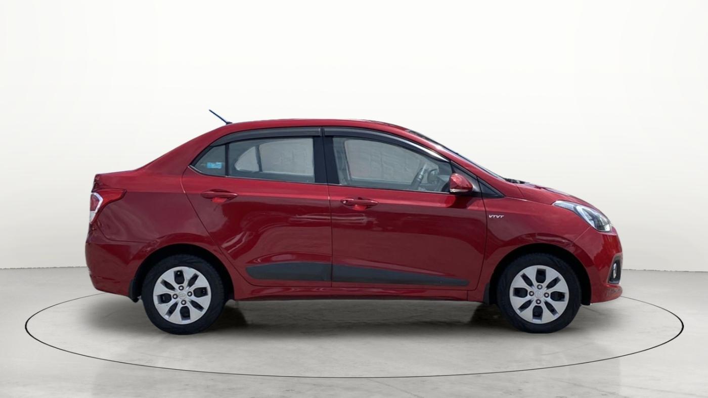 2016 Hyundai Xcent S 1.2, Petrol, Manual, 1,12,497 km, Right Side View