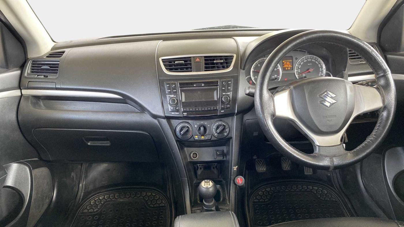 2017 Maruti Swift VDI, Diesel, Manual, 1,24,644 km, Dashboard