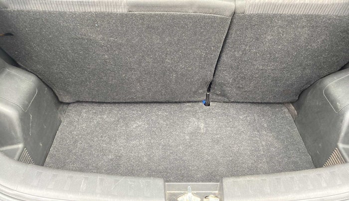 2016 Maruti Swift VXI, Petrol, Manual, 39,115 km, Boot Inside