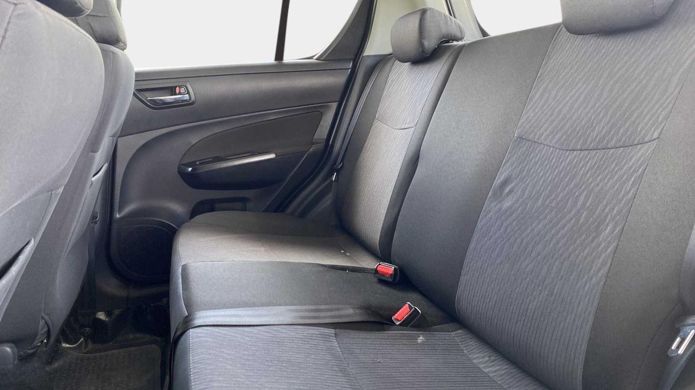 2016 Maruti Swift VXI, Petrol, Manual, 39,115 km, Right Side Rear Door Cabin