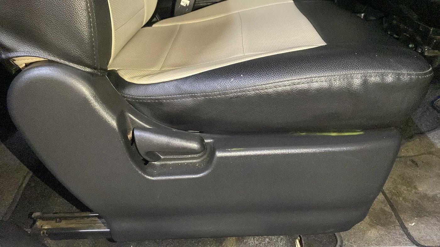 2018 Maruti Wagon R 1.0 VXI, Petrol, Manual, 16,338 km, Driver Side Adjustment Panel