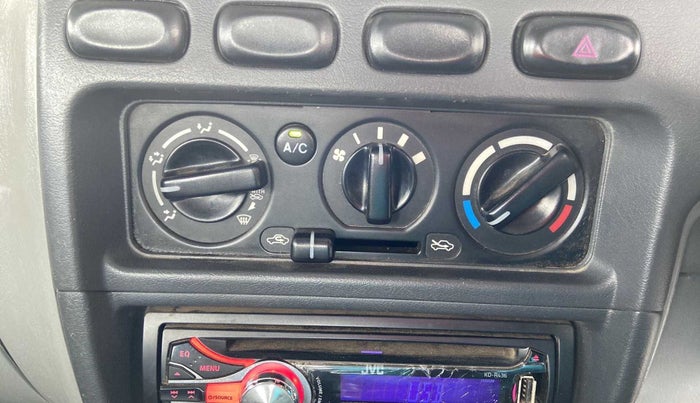 2013 Maruti Alto K10 LXI, Petrol, Manual, 78,187 km, AC Unit - Directional switch has minor damage