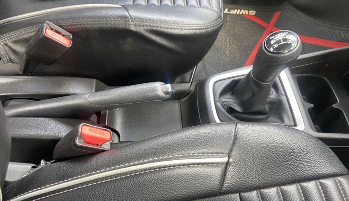 2022 Maruti Swift VXI, Petrol, Manual, 8,857 km, Gear Lever