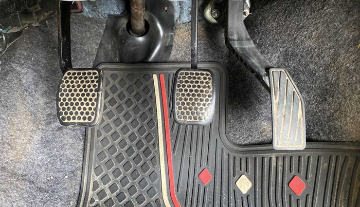 2018 Maruti Alto 800 VXI, Petrol, Manual, 36,128 km, Pedals