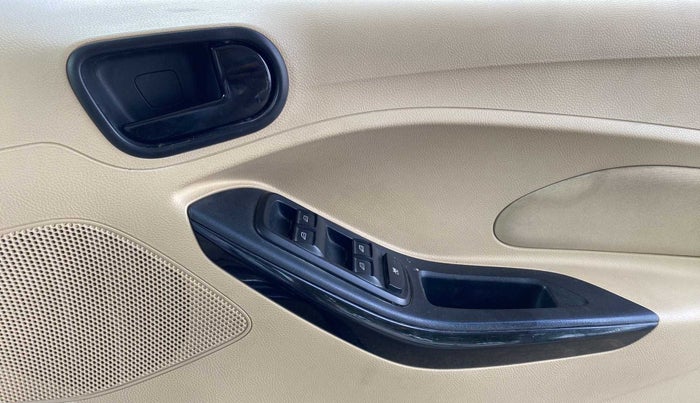 2021 Ford Figo Aspire TITANIUM PLUS 1.2 PETROL, Petrol, Manual, 33,497 km, Driver Side Door Panels Control