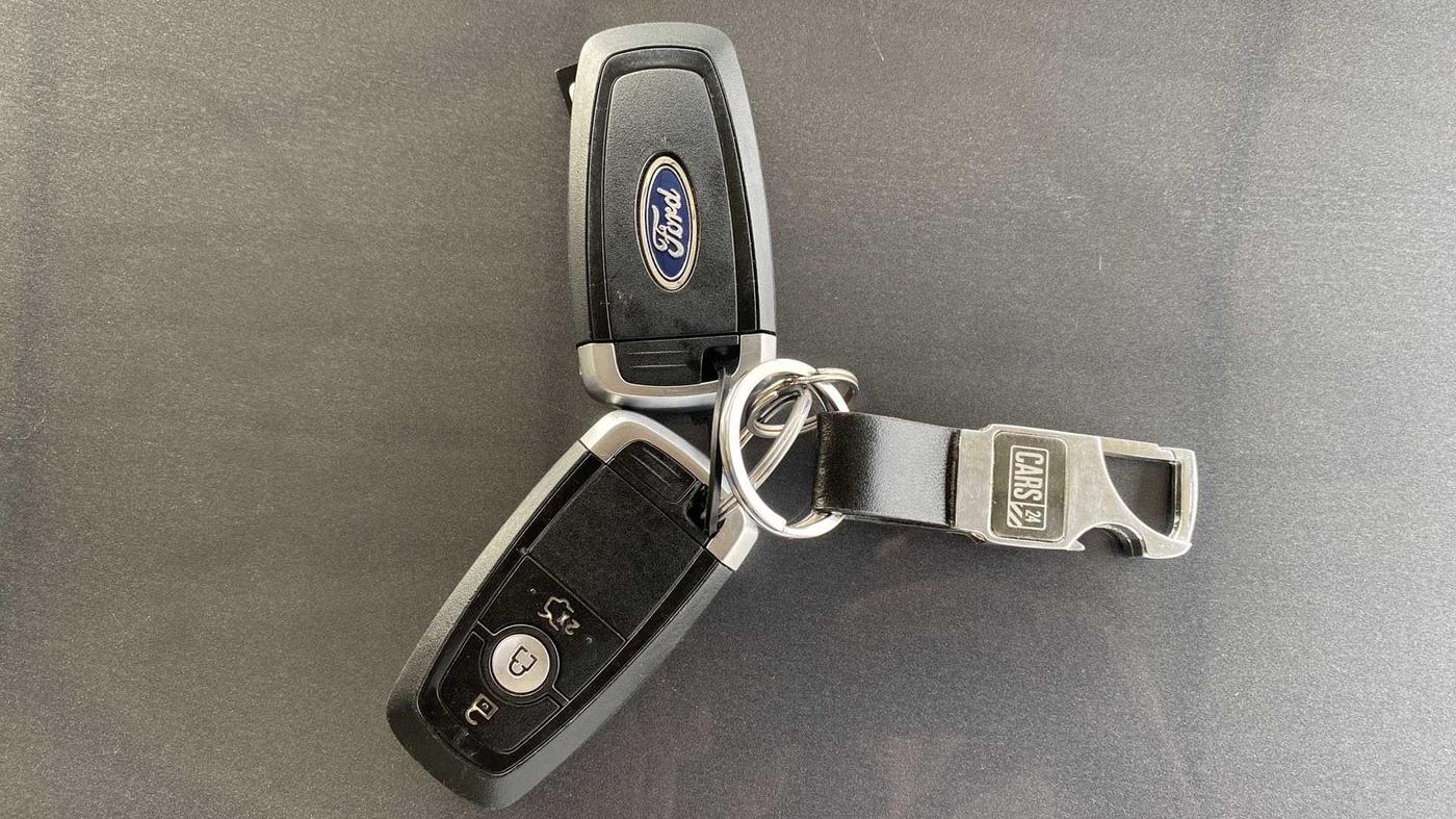 2021 Ford Figo Aspire TITANIUM PLUS 1.2 PETROL, Petrol, Manual, 33,497 km, Key Close Up