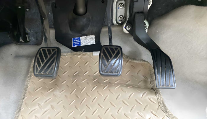 2012 Maruti Swift Dzire ZXI, Petrol, Manual, 49,403 km, Pedals