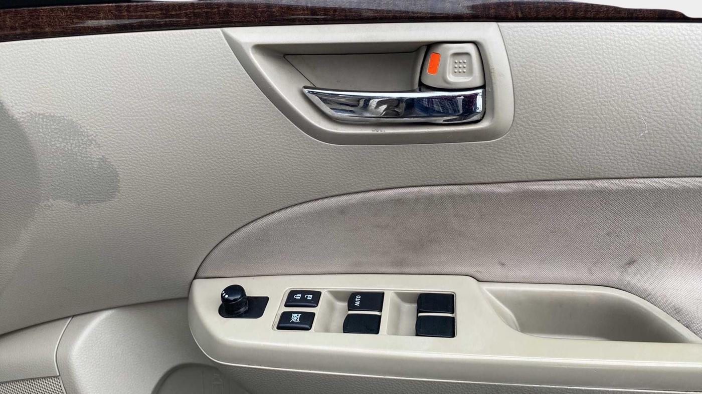 2012 Maruti Swift Dzire ZXI, Petrol, Manual, 49,403 km, Driver Side Door Panels Control