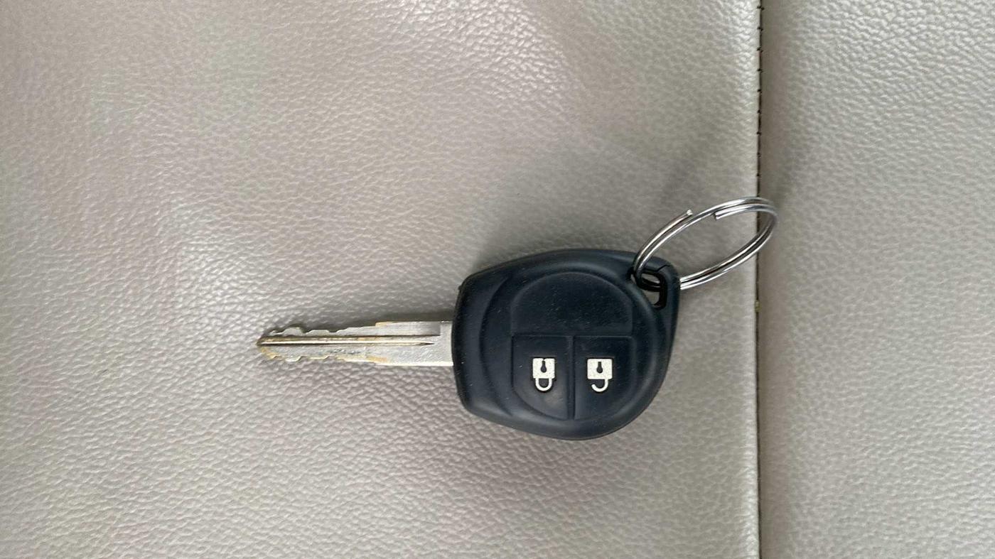 2012 Maruti Swift Dzire ZXI, Petrol, Manual, 49,403 km, Key Close Up