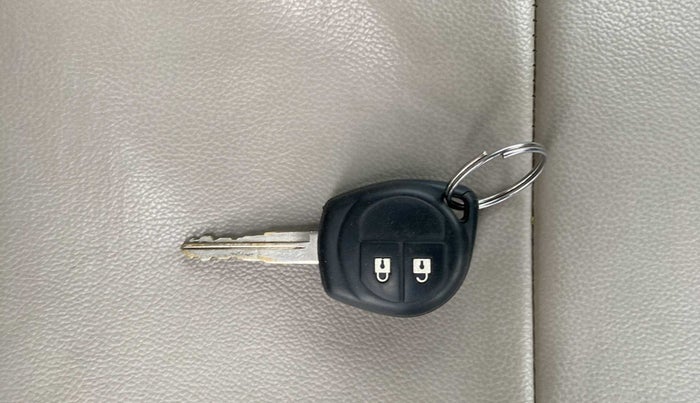 2012 Maruti Swift Dzire ZXI, Petrol, Manual, 49,403 km, Key Close Up