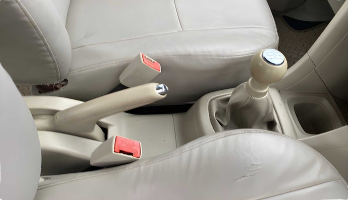 2012 Maruti Swift Dzire ZXI, Petrol, Manual, 49,403 km, Gear Lever