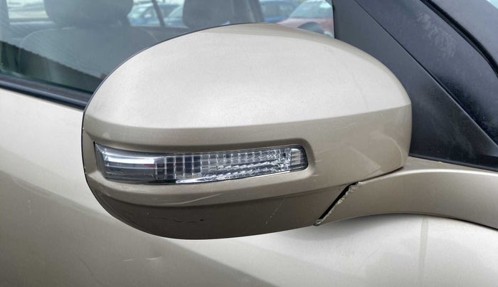 2012 Maruti Swift Dzire ZXI, Petrol, Manual, 49,403 km, Right rear-view mirror - Cover has minor damage