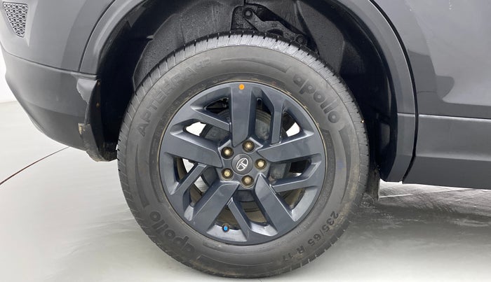 2022 Tata Harrier XT PLUS 2.0L KRYOTEC DARK EDITON, Diesel, Manual, 35,498 km, Right Rear Wheel