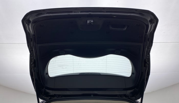 2022 Tata Harrier XT PLUS 2.0L KRYOTEC DARK EDITON, Diesel, Manual, 35,498 km, Boot Door Open