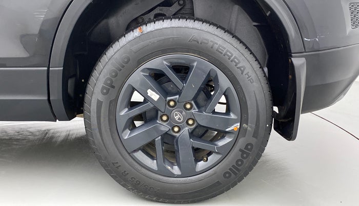 2022 Tata Harrier XT PLUS 2.0L KRYOTEC DARK EDITON, Diesel, Manual, 35,498 km, Left Rear Wheel