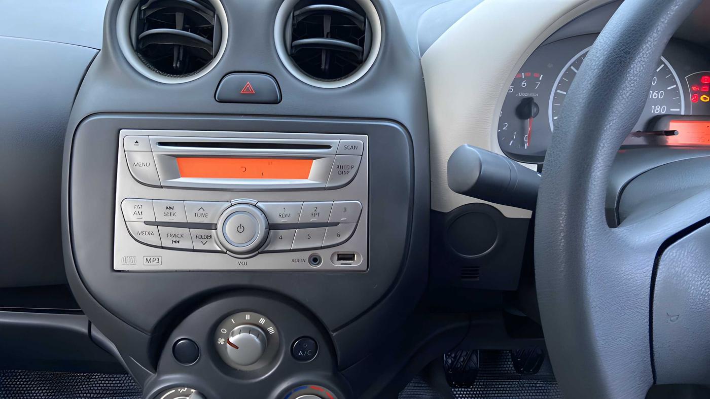 2013 Nissan Micra Active XV SAFETY PACK, Petrol, Manual, 36,007 km, Air Conditioner