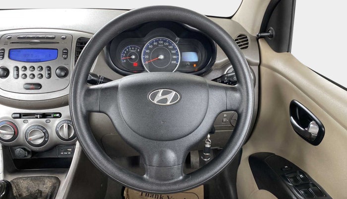 2016 Hyundai i10 SPORTZ 1.1, Petrol, Manual, 73,253 km, Steering Wheel Close Up