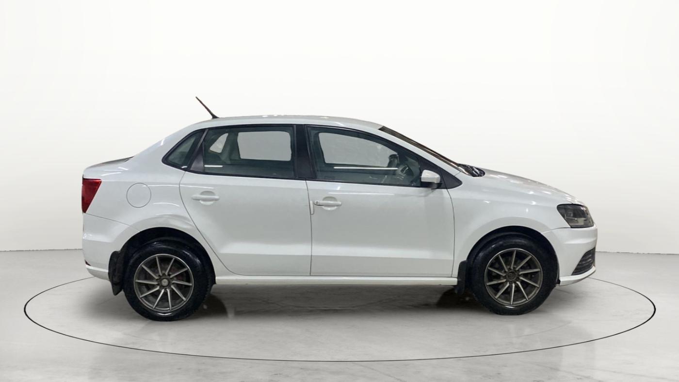 2018 Volkswagen Ameo COMFORTLINE 1.0L, Petrol, Manual, 90,811 km, Right Side View