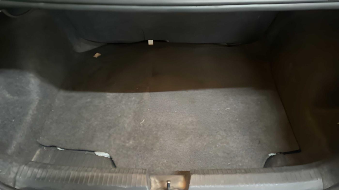 2018 Volkswagen Ameo COMFORTLINE 1.0L, Petrol, Manual, 90,811 km, Boot Inside