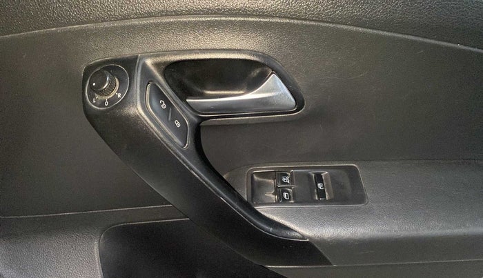 2018 Volkswagen Ameo COMFORTLINE 1.0L, Petrol, Manual, 90,811 km, Driver Side Door Panels Control