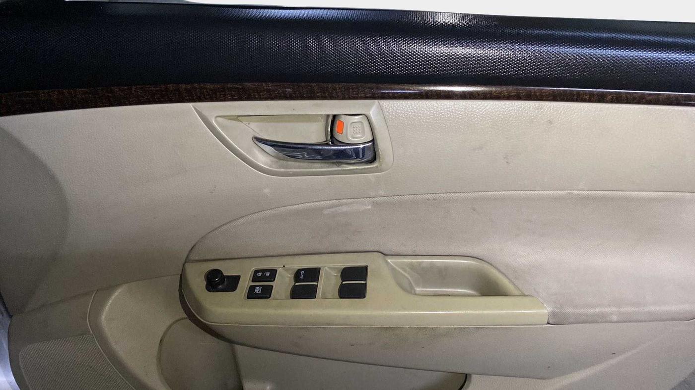 2012 Maruti Swift Dzire VDI, Diesel, Manual, 1,04,243 km, Driver Side Door Panels Control