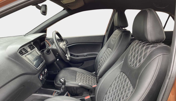 2016 Hyundai i20 Active 1.2 S, Petrol, Manual, 1,02,760 km, Right Side Front Door Cabin