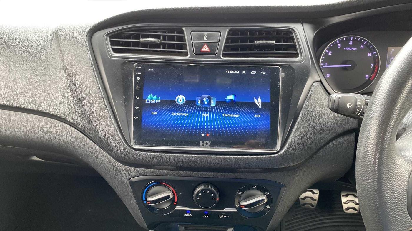 2016 Hyundai i20 Active 1.2 S, Petrol, Manual, 1,02,760 km, Air Conditioner