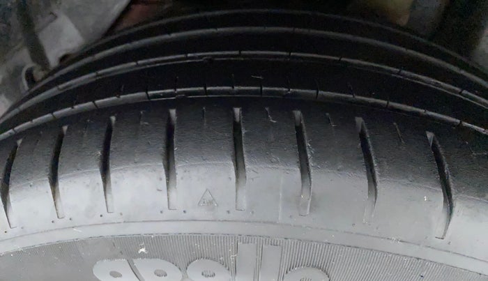 2020 Ford New Figo TITANIUM 1.2 PETROL MT, Petrol, Manual, 21,619 km, Left Rear Tyre Tread