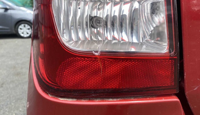 2014 Maruti Wagon R 1.0 VXI, Petrol, Manual, 72,113 km, Left tail light - Minor damage