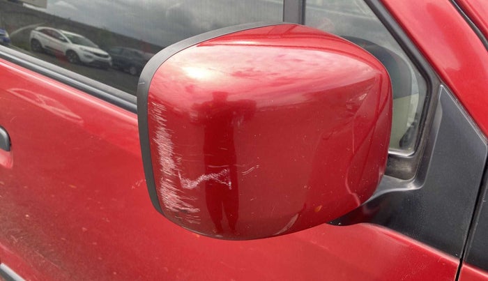 2014 Maruti Wagon R 1.0 VXI, Petrol, Manual, 72,113 km, Right rear-view mirror - Minor scratches