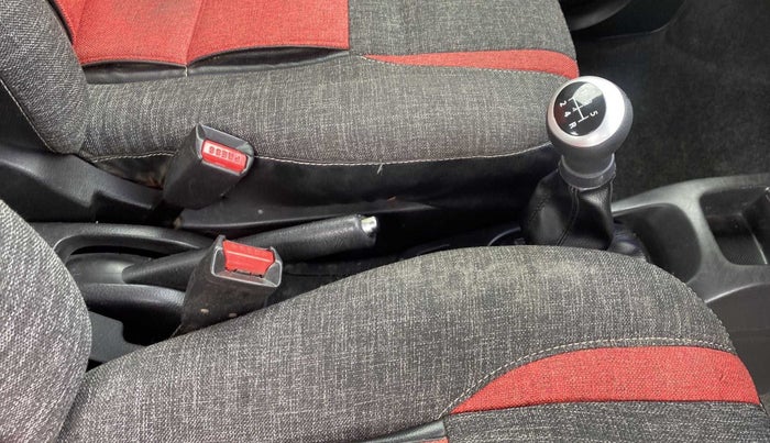 2014 Maruti Wagon R 1.0 VXI, Petrol, Manual, 72,113 km, Gear Lever