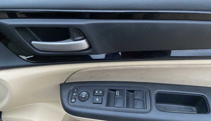 2020 Honda Amaze 1.2L I-VTEC VX, Petrol, Manual, 29,056 km, Driver Side Door Panels Control