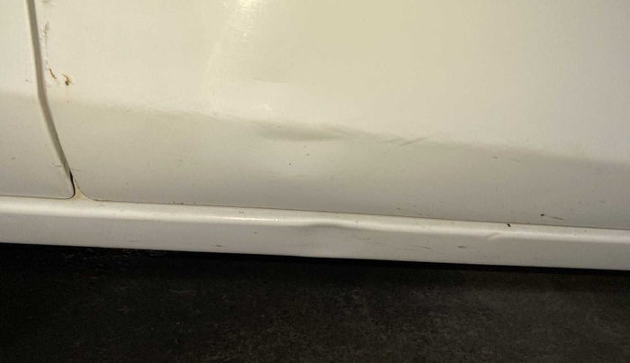2014 Maruti Alto 800 LXI, Petrol, Manual, 71,000 km, Right running board - Slightly dented