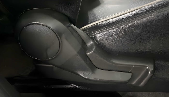 2019 Maruti Swift LXI, Petrol, Manual, 31,653 km, Driver Side Adjustment Panel