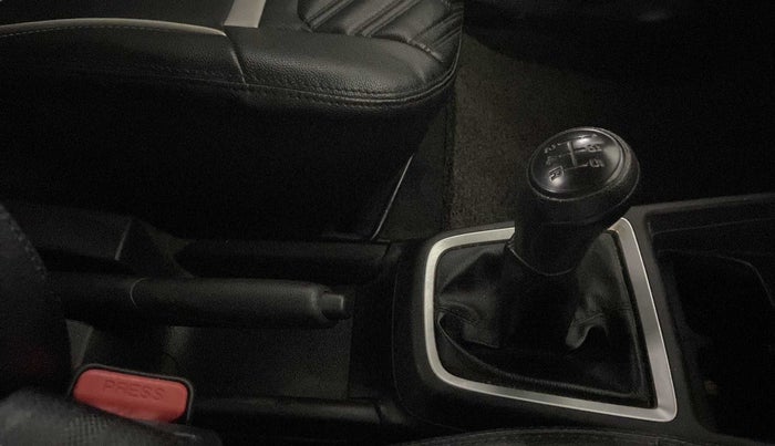 2019 Maruti Swift LXI, Petrol, Manual, 31,653 km, Gear Lever