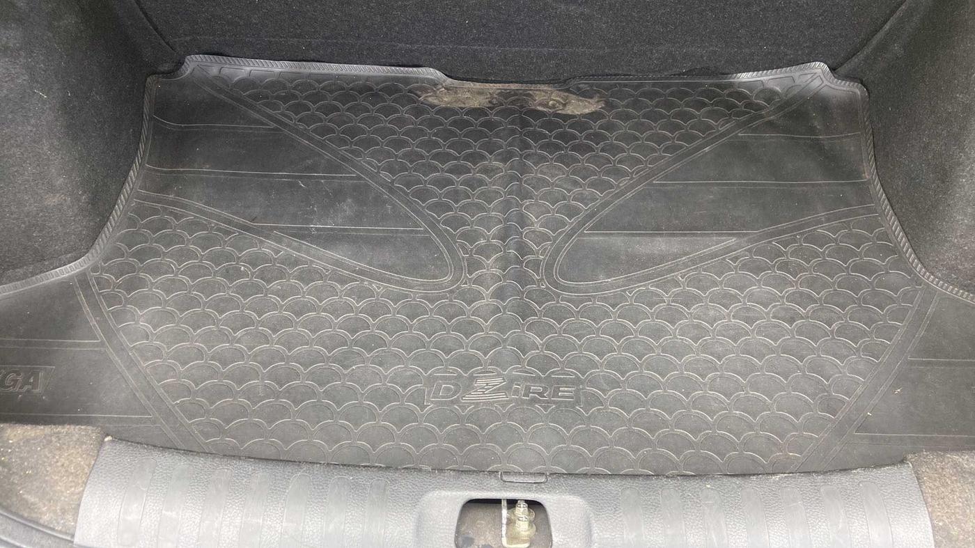 2015 Maruti Swift Dzire ZXI, Petrol, Manual, 17,811 km, Boot Inside