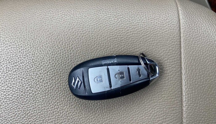 2015 Maruti Swift Dzire ZXI, Petrol, Manual, 17,811 km, Key Close Up