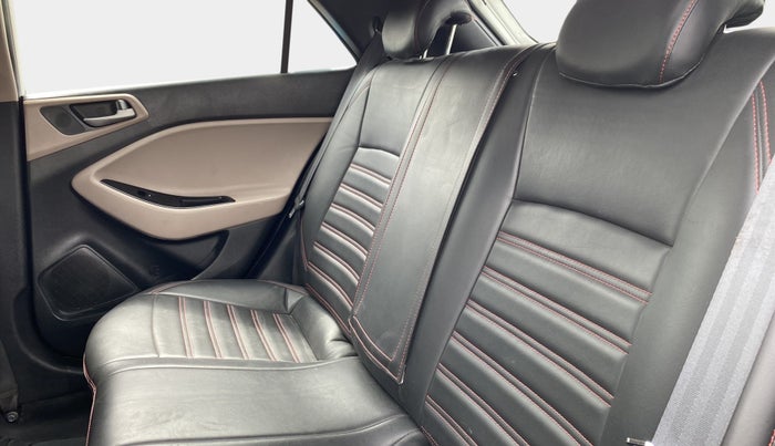 2018 Hyundai Elite i20 ASTA 1.4 CRDI (O), Diesel, Manual, 86,925 km, Right Side Rear Door Cabin