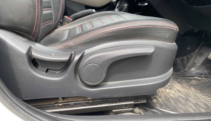 2018 Hyundai Elite i20 ASTA 1.4 CRDI (O), Diesel, Manual, 86,925 km, Driver Side Adjustment Panel