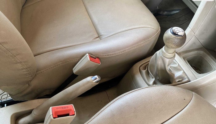 2014 Maruti Ertiga VXI, Petrol, Manual, 38,852 km, Gear Lever