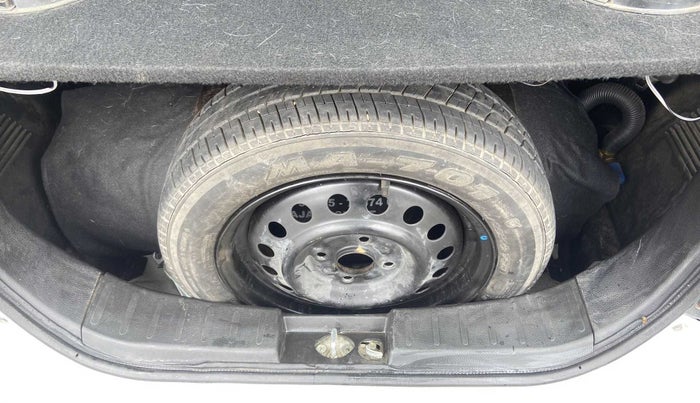 2017 Maruti Wagon R 1.0 VXI, CNG, Manual, 40,598 km, Boot Inside