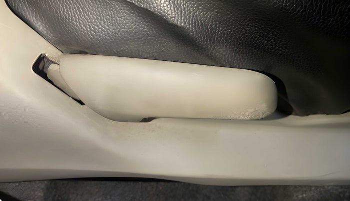 2015 Maruti Celerio ZXI, Petrol, Manual, 46,642 km, Driver Side Adjustment Panel