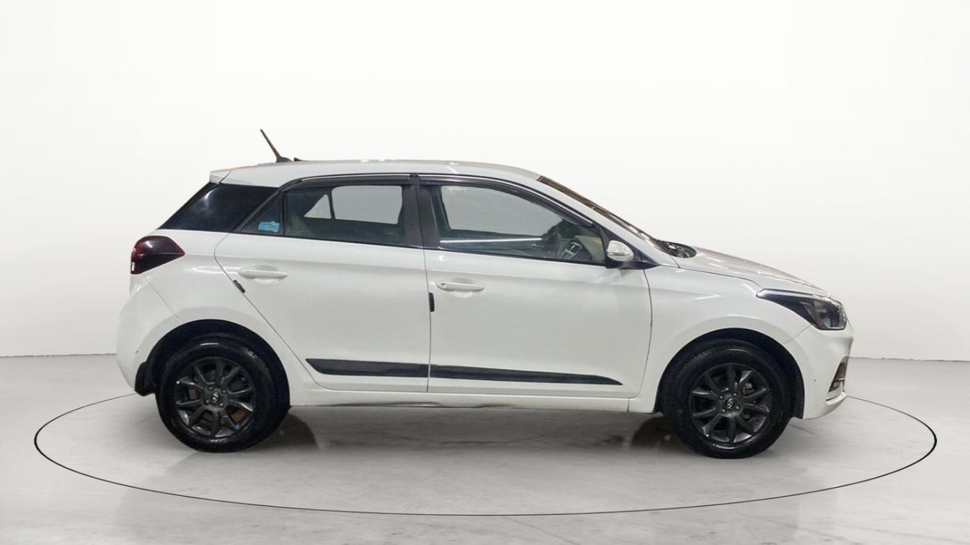 2019 Hyundai Elite i20 SPORTZ PLUS  1.2 CVT, Petrol, Automatic, 23,897 km, Right Side View