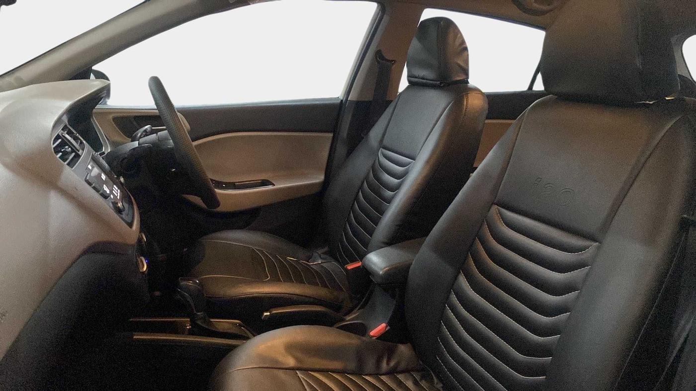 2019 Hyundai Elite i20 SPORTZ PLUS  1.2 CVT, Petrol, Automatic, 23,897 km, Right Side Front Door Cabin