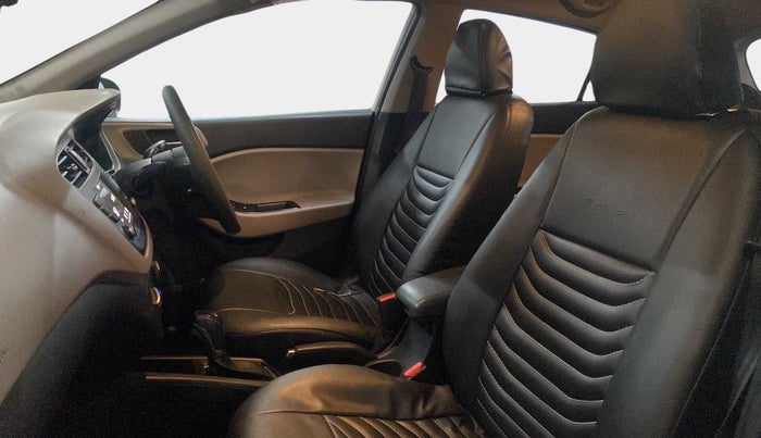 2019 Hyundai Elite i20 SPORTZ PLUS  1.2 CVT, Petrol, Automatic, 23,897 km, Right Side Front Door Cabin