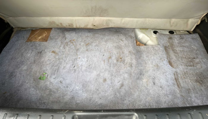 2017 Mahindra KUV 100 NXT K4+ P 6 STR, Petrol, Manual, 28,059 km, Boot Inside